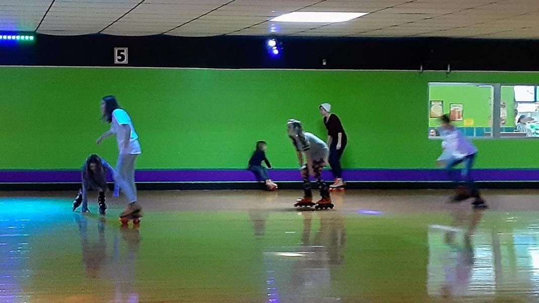 Roller Skating with Kids Club!